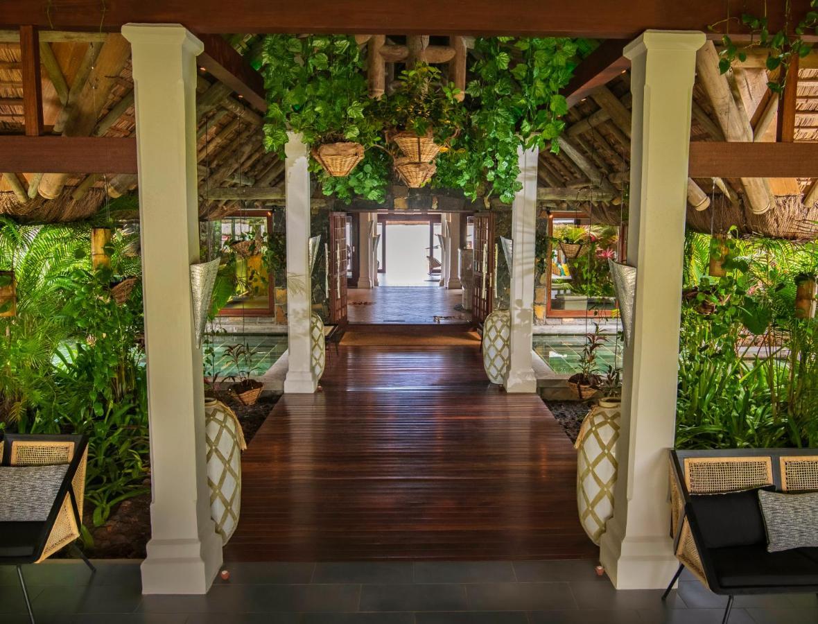 C Mauritius (Adults Only) Hotel Belle Mare Exterior foto The interior of the hotel