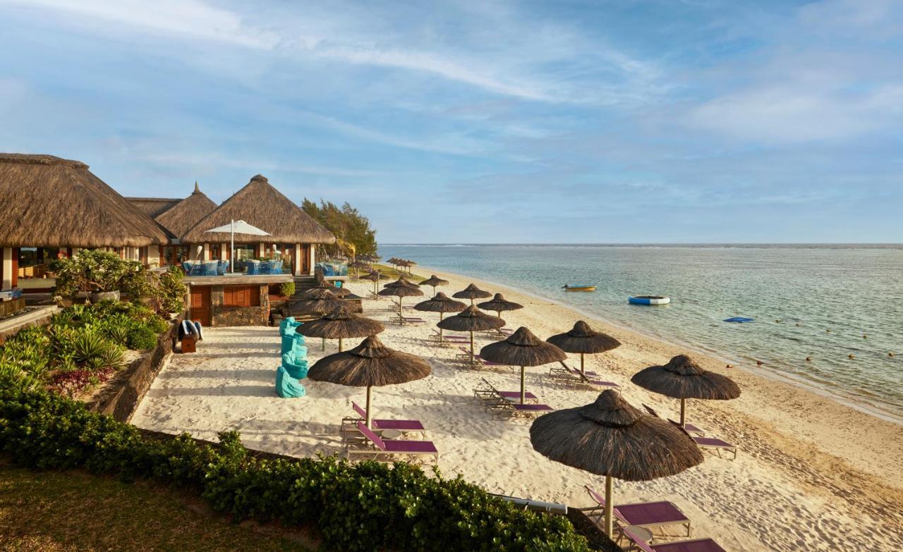 C Mauritius (Adults Only) Hotel Belle Mare Exterior foto Beach at the resort
