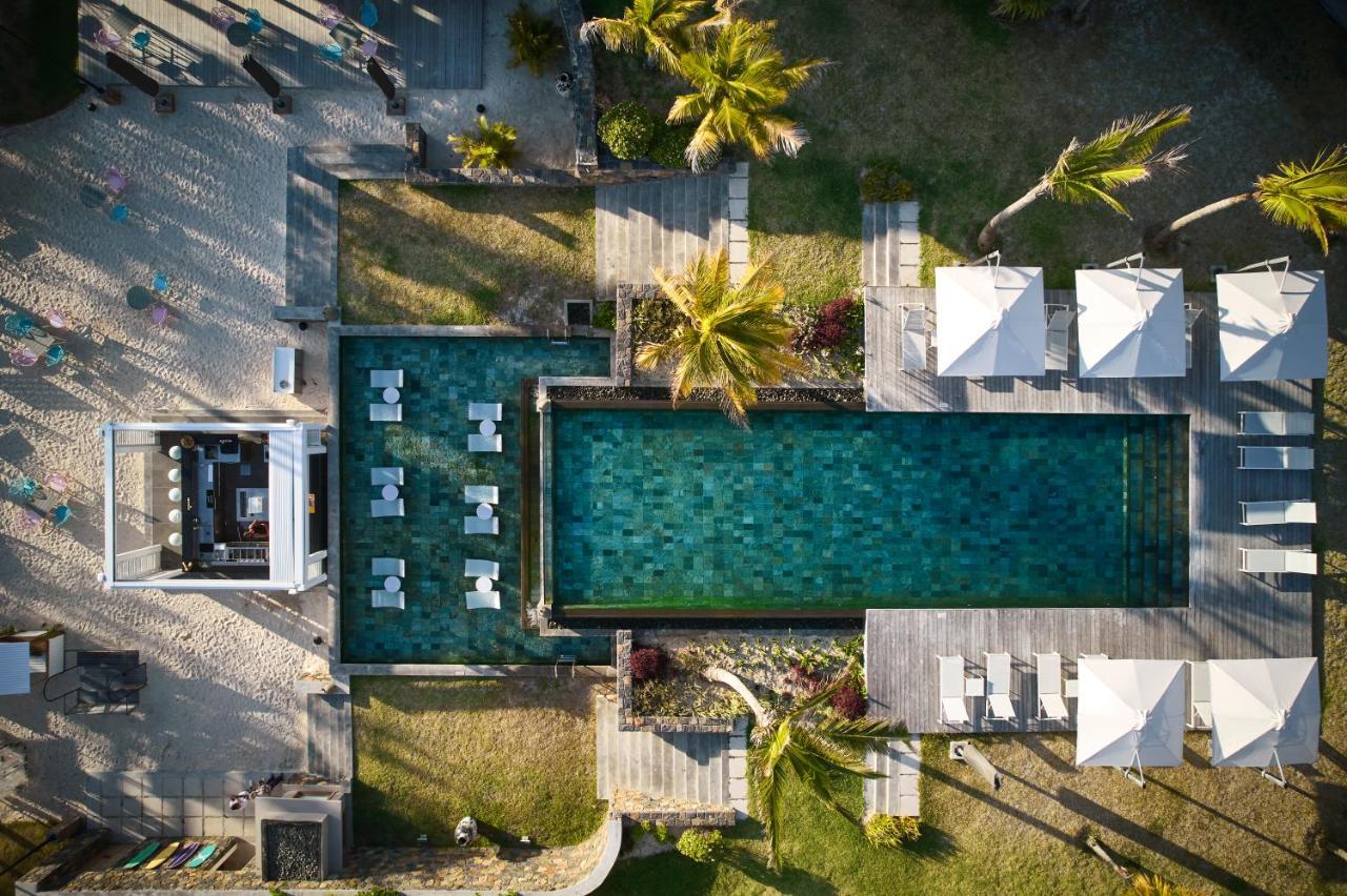C Mauritius (Adults Only) Hotel Belle Mare Exterior foto Aerial view of the resort